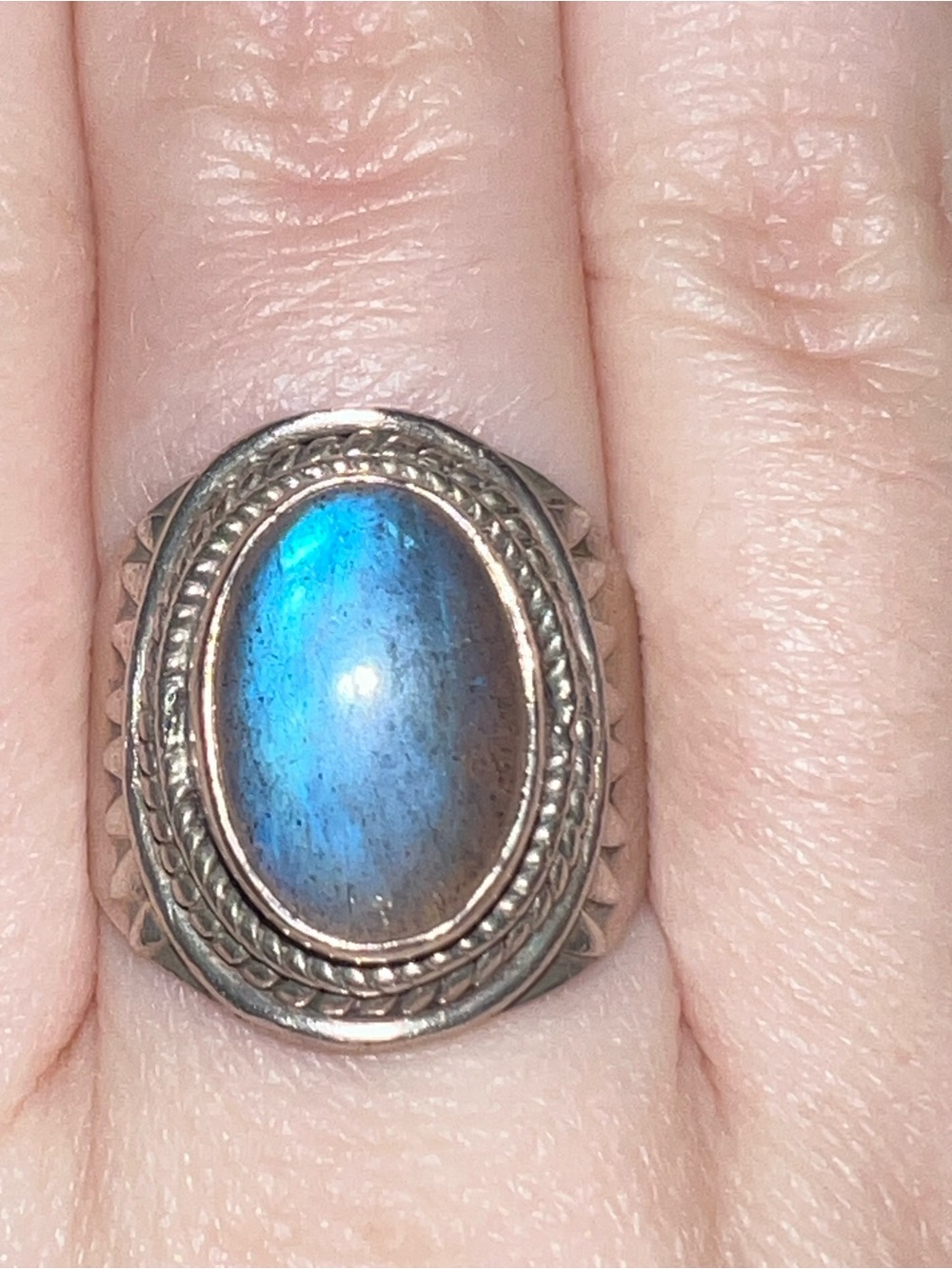 925 Sterling Silver Oval Labradorite Or Rainbow Moonstone Ring Size 8.75